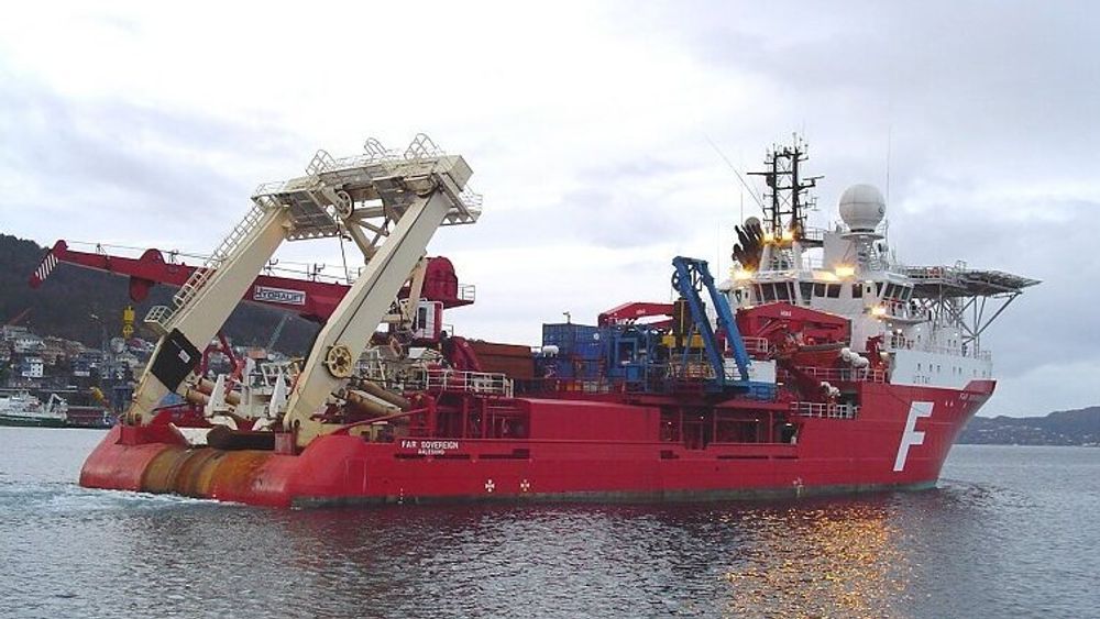 Ankerhåndteringsskipet Far Sovereign tilhørte en gang verdens største offshorerederi, Farstad, før det i 2017 ble en del av Solstad Offshore i kjølvannet av 2014-oljeprisfallet. Skipet ble bygget i 1999.