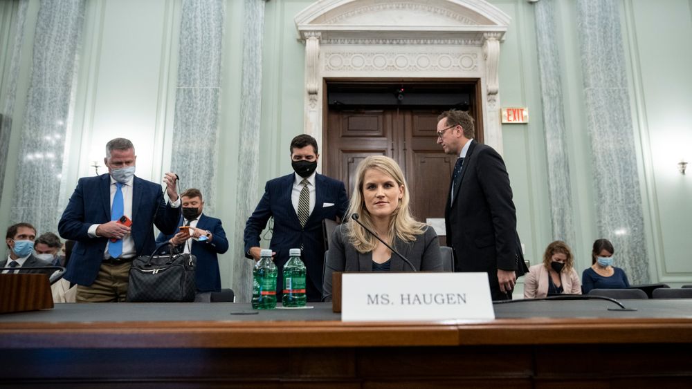 Frances Haugen, tidligere Facebook-ansatt, møtte i Kongressen tirsdag.