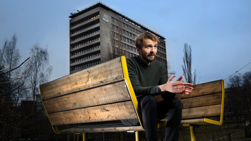 Næringsminister Jan Christian Vestres selskap vil bare bruke fornybar energi og kjøper opprinnelsesgarantier for å dokumentere det.
