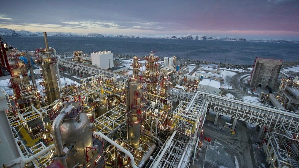 Bare skadene og inntektstapet på Melkøya utgjør milliarder av kroner. Nå kommer det fram at Equinor også har måttet kjøpe LNG i markedet for å dekke opp lange kontrakter gjennom nedstengingen.