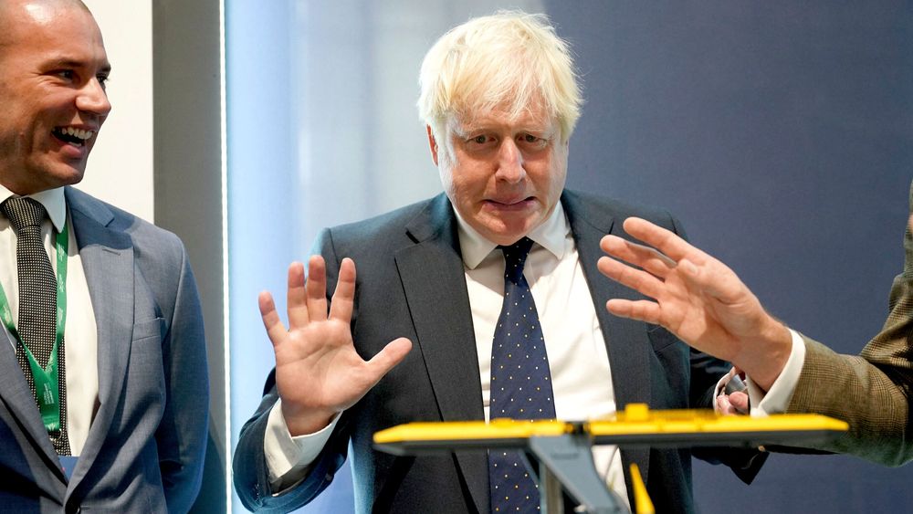 Den britiske statsministeren Boris Johnson legger fram en plan for grønn omstilling i Storbritannia.
