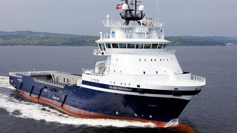 Forsyningsskipet Island Crusader har gassmotorer og ble i fjor bygget om til batterihybrid drift. I 2021 har skipet gått over til biogass og dermed blitt klimanøytralt.