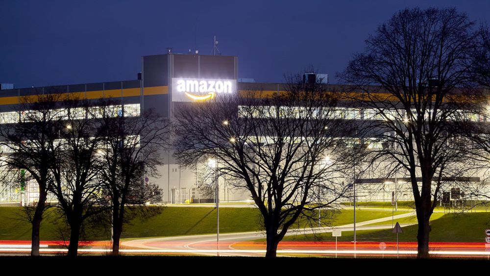 Amazon er tilstede overalt. Her fra Amazons robotiserte e-handel-senter i Kolbaskowo, Polen