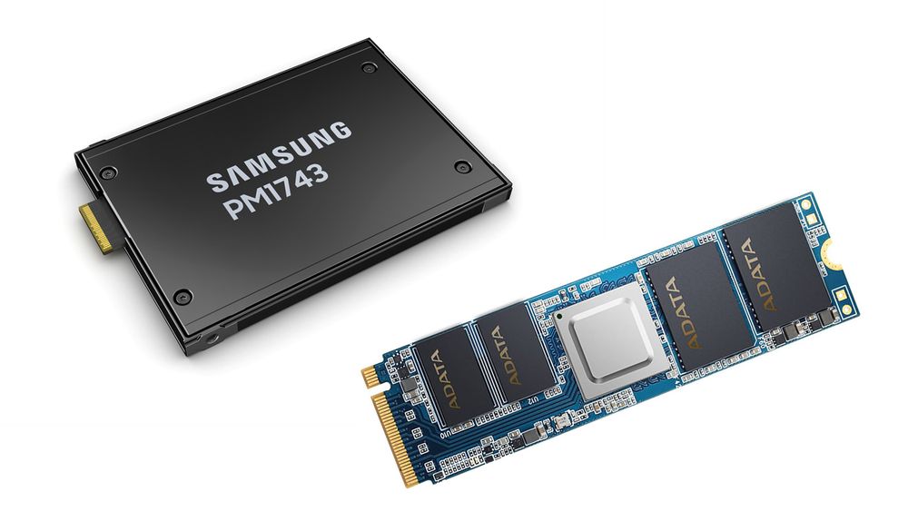 SSD-ene Samsung PM1743 og Adata Project Nighthawk er begge PCIe 5.0-baserte.