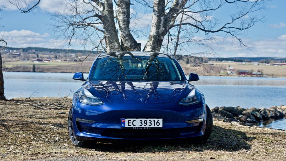 Ingen bilmodell solgte mer enn Tesla Model 3 i 2021, og ingen bilmerker solgte flere biler.