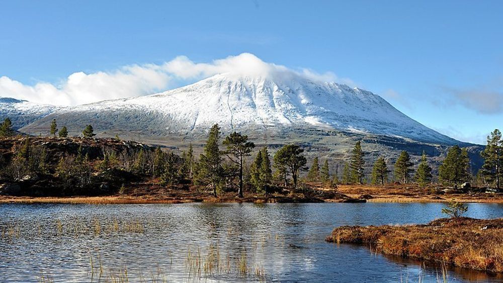 Utsikt mot Gaustatoppen ved Rjukan er ikke vanlig fra hjemmekontoret. 
