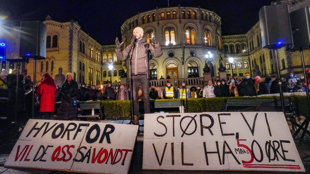 Under strømprisdemonstrasjonen foran Stortinget 20. januar holdt blant andre Bjørnar Moxnes (Rødt) appell.