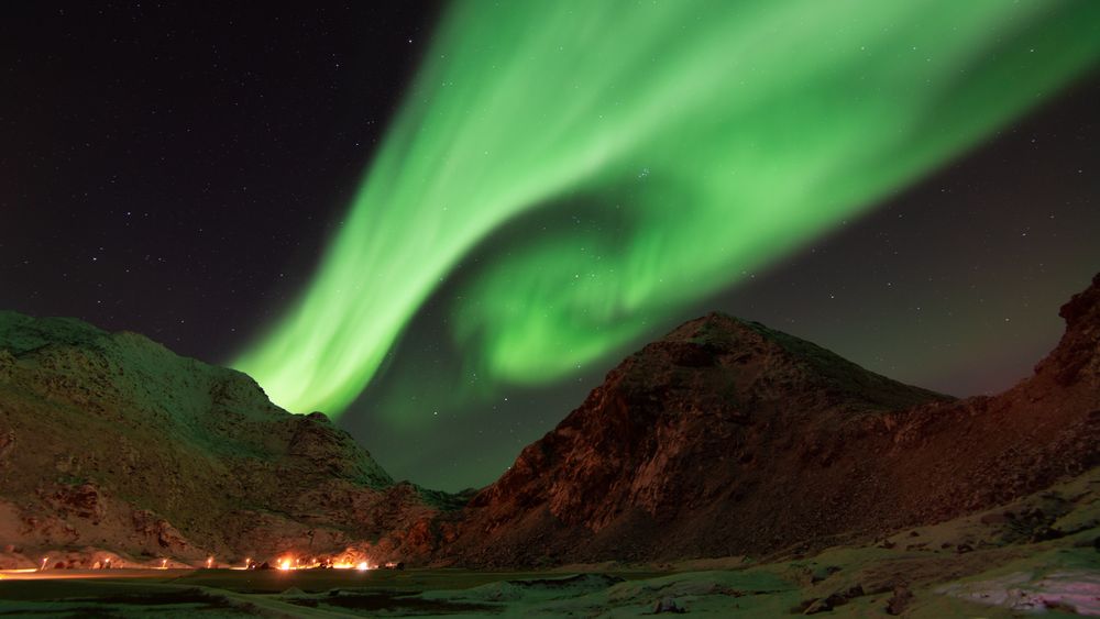 Illustrasjonsbilde av nordlys over Lofoten. Fylkeskommunene Nord-samarbeidet (FKN) består av de fire nordligste fylkeskommunene: Trøndelag, Nordland, Troms og Finnmark, 55 kommuner og tilhørende offentlig virksomheter.