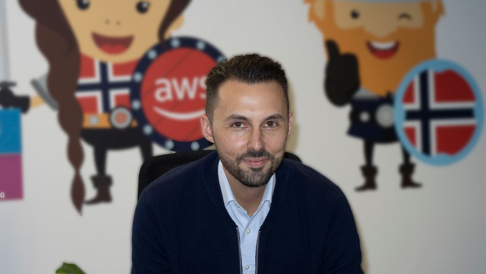 Manuel Bohnet er sjef for enterprise-virksomheten i AWS Nordics. Her er han fotografert på selskapets kontor på Aker Brygge i Oslo.