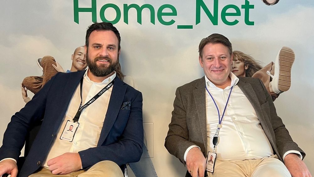 Leder for Homenet i Tyskland og Norge, Brynjar Andersen, sammen med den lokale lederen for selskapet i Tyskland, Christian Breidenbach-Kaack.