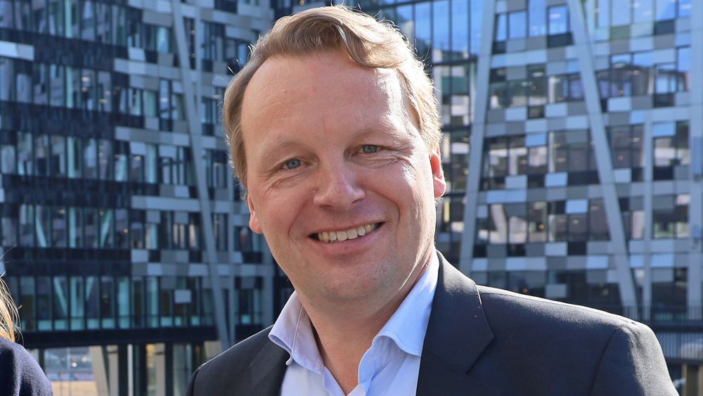 – Vi er veldig glade for tilliten fra Vestlandet, og ser frem til å få mange nye abonnenter fra denne landsdelen inn i vårt mobilnett, sier Jon Christian Hillestad, direktør for Telias bedriftsmarked.