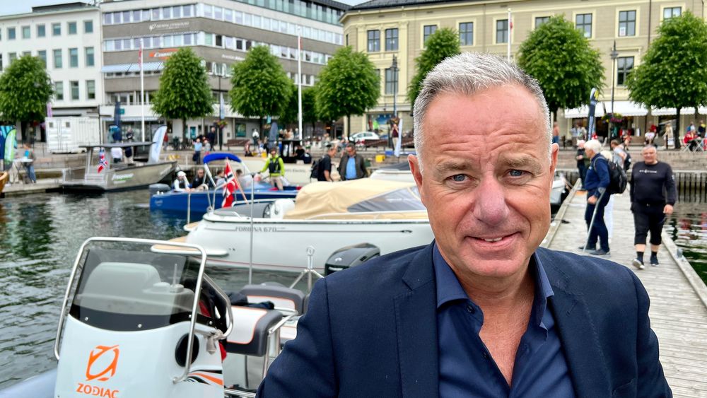 Havnesjefen i Arendal og tidligere ubåtkaptein, Rune Hvass, var befriende tydelig i sin holdning til autonome ferger.