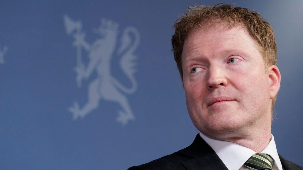 Kommunalminister Sigbjørn Gjelsvik (SP) under en pressekonferanse ved en annen anledning.