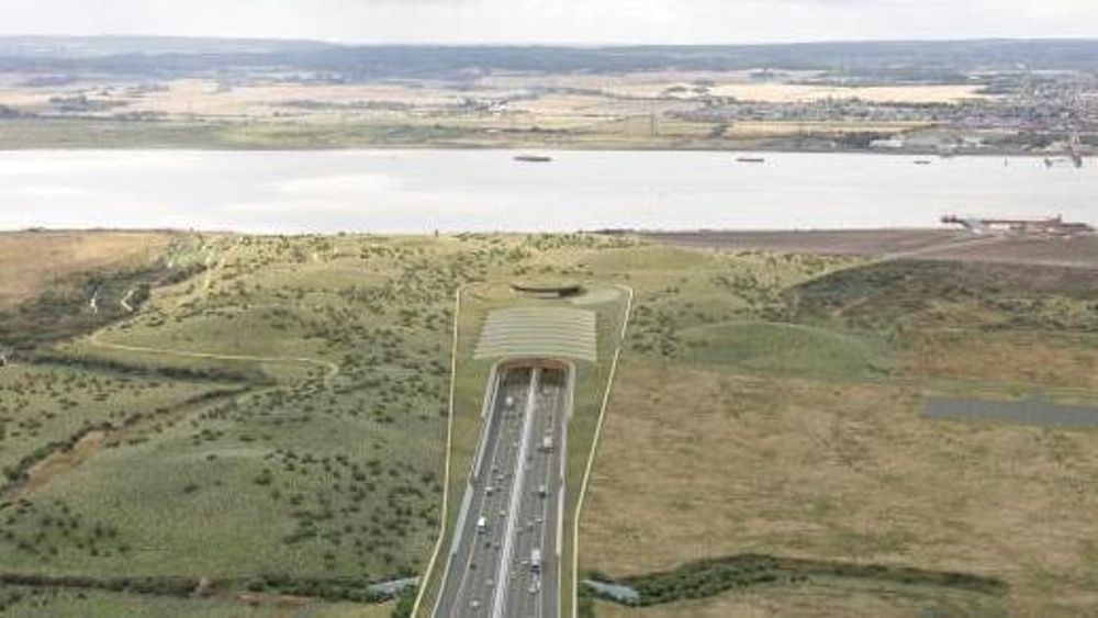 I tilknytning til tunnelen skal det bygges 23 kilometer motorvei og 50 broer.