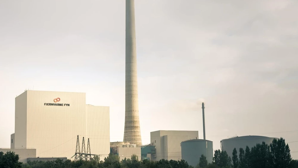 Blokk 7 på Fynsverket i Danmark står stille. Europeisk lovgiving gjør at kraftverket ikke kan brukes til å regulere strømprisene.