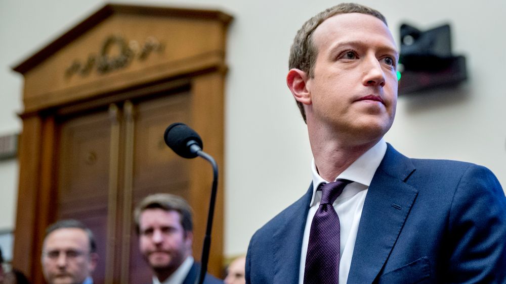 Stevningen fra Mark Zuckerberg og Meta går til 132 selskaper, deriblant Linkedin, Pinterest, Twitter, Tinder, Reddit, ByteDance og Clubhouse, men Meta varsler allerede nå at det kan komme flere.