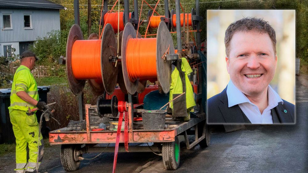 Kommunal- og distriktsminister Sigbjørn Gjelsvik, innfelt i et bilde av mikrogrøfting på Nesodden. Regjeringen foreslår en økning på 37 millioner kroner i bredbåndstøtten fra 2023 til 2024.