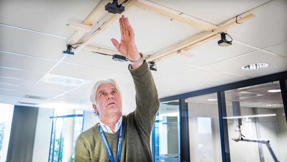 Karl Øyri ved Oslo universitetssykehus har ideen til en ny måte å overvåke pasienter på akuttmottak på.