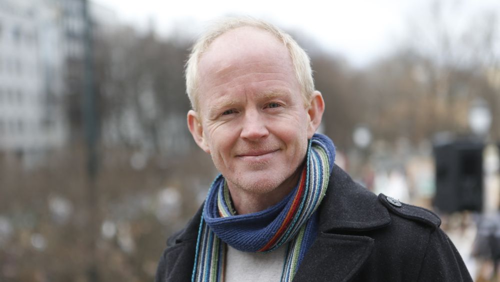 Stortingsrepresentant Lars Haltbrekken (SV), medlem av Energi- og miljøkomiteen, mener det er teknisk mulig med utslippsfrie kystrutenskip fra 2030.