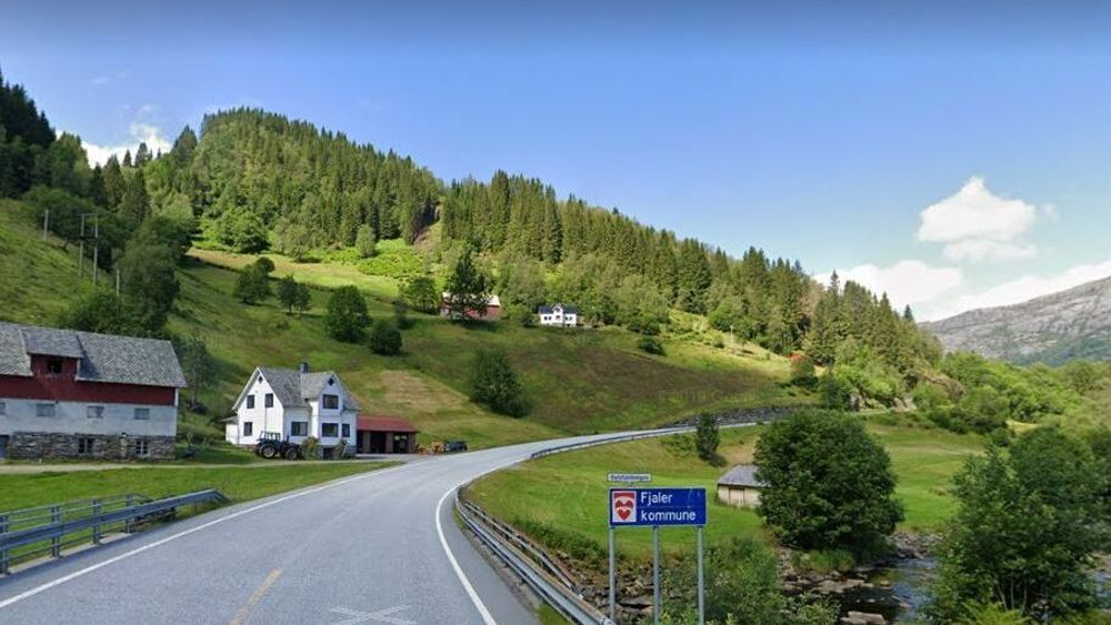 16509 meter mellom Nistadlia og Holmeli i Fjaler kommune skal bygges om.