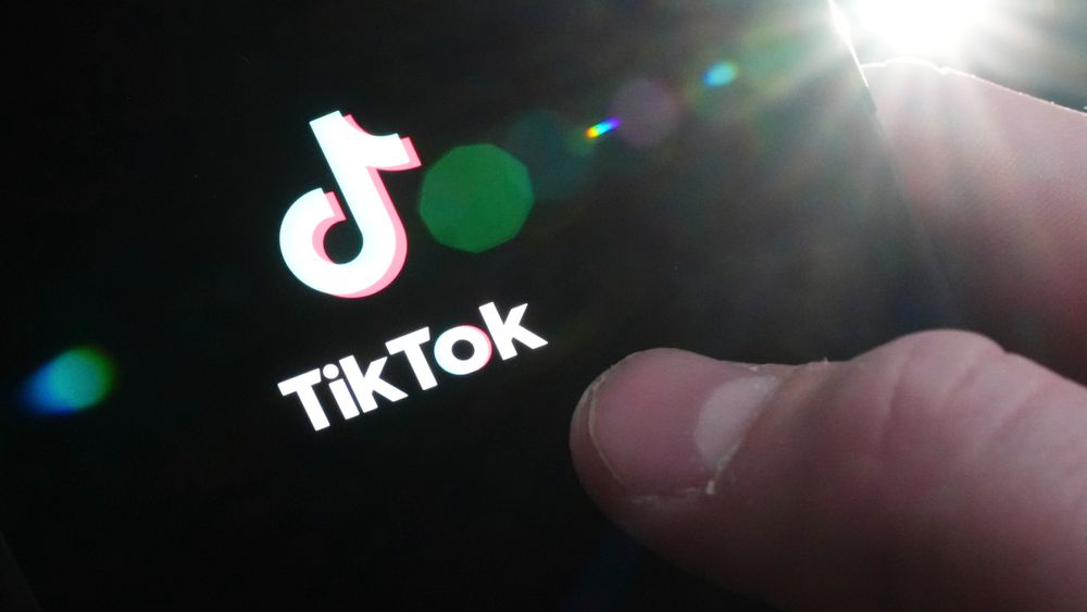 Ingen statsråder, statssekretærer eller politiske rådgivere i Norge får ha Tiktok eller Telegram på tjenestetelefoner eller nettbrett.