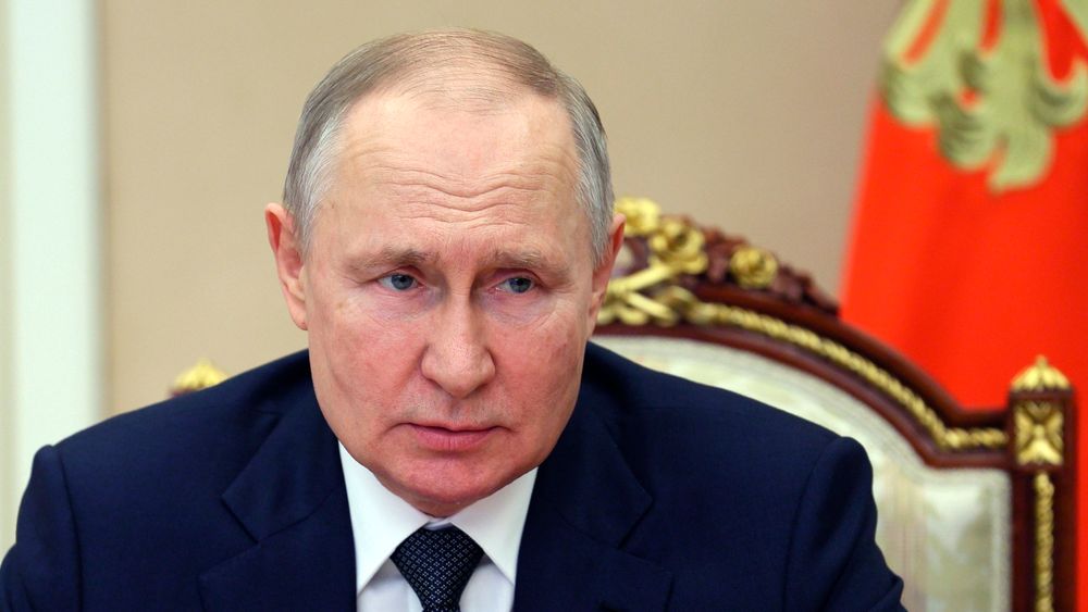 President Vladimir Putin sier at Russland vil utplassere taktiske atomvåpen I Belarus.