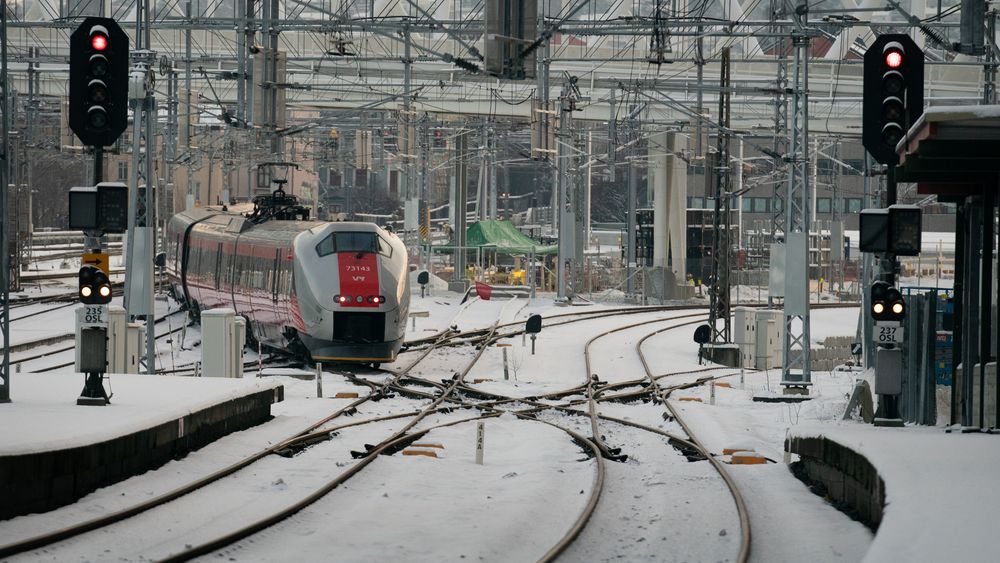 Onsdag morgen ble det meldt om store forsinkelser i Oslo på grunn av feil med en sporveksel mellom Skøyen og Oslo S.