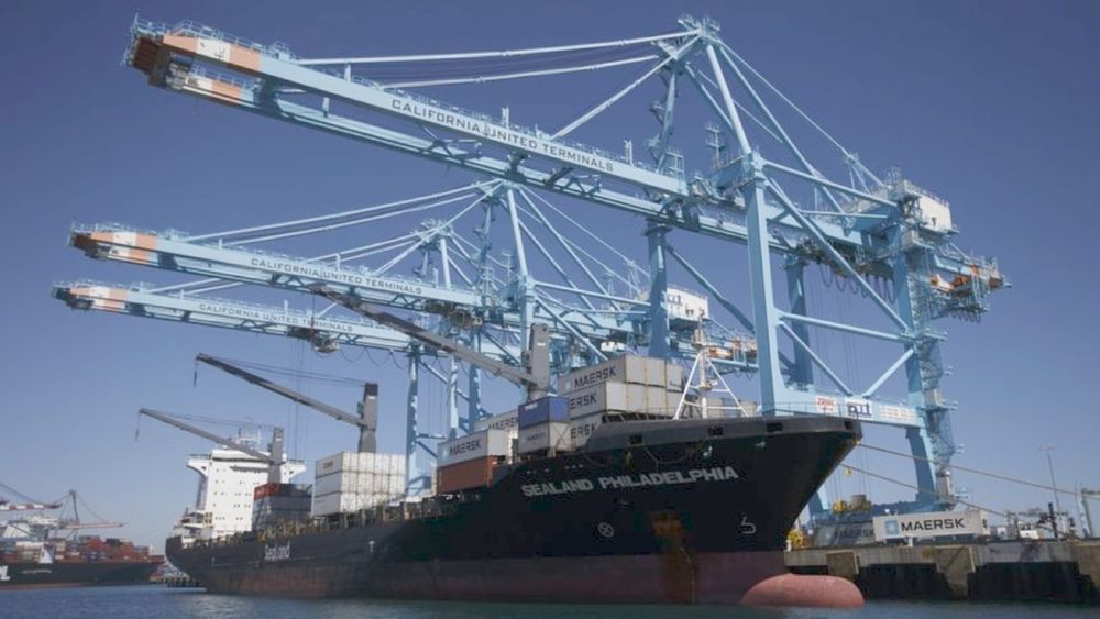 Sealand Philadelphia eies av SinOcean Shipping og er bygget i 2008. Det 208 meter lange skipet har kapasitet på 2.500 containere. En pilotstudie i regi av Grønt skipsfartprogram viser at det teknisk kan bygges om til klimanøytral drift med metanol.