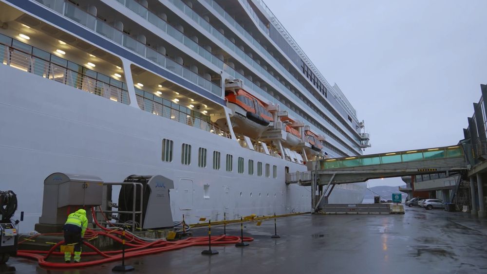 Cruiserederiene sender sine nyeste skip med landstrømkobling til Bergen. Bergen Havn kan tilby tre cruiseskip landstrøm samtidig med opptil 20 MW. 