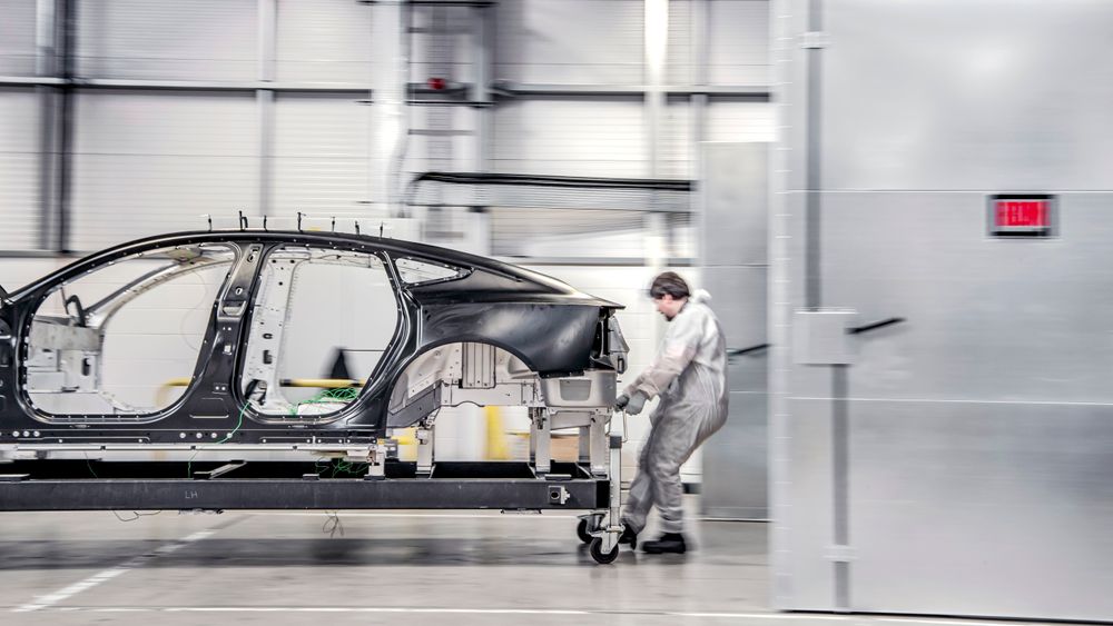 Bilprodusenten Polestar har bestemt seg for å klare å produsere en bil helt uten utslipp innen 2030. 