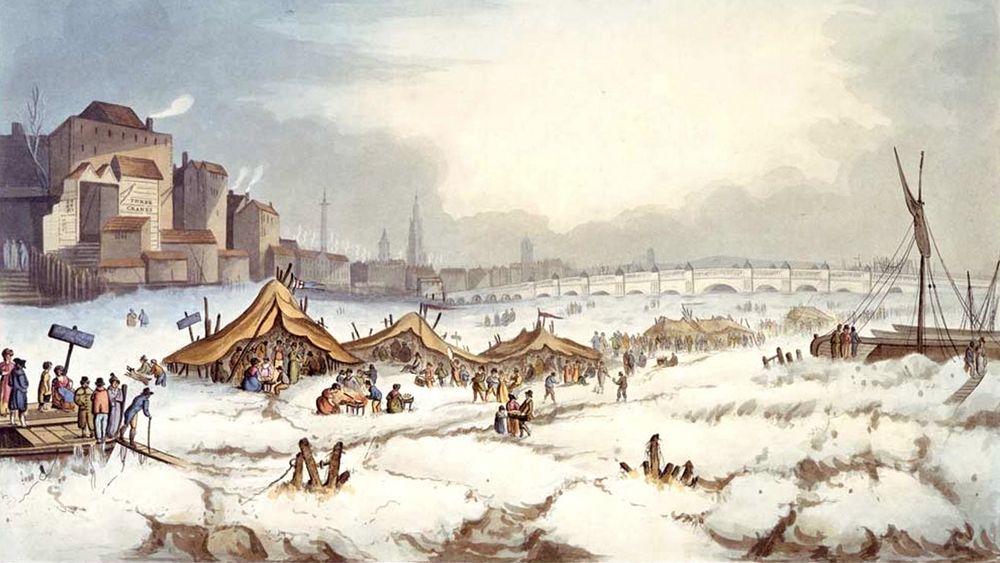 Frostmarked på Themsen i London i 1814. Bilder av den frosne elva brukes ofte for å illustrere de kalde vintrene under Den lille istid. I bakgrunnen ser vi gamle London Bridge, som bremset vannet og fungerte nærmest som en demning om vinteren.