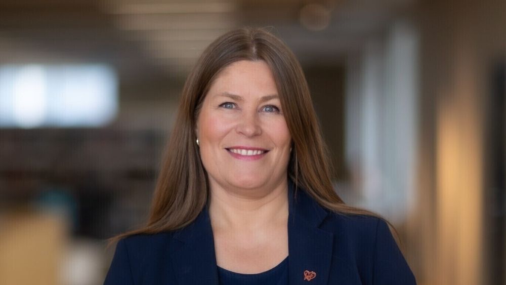 Linda Helén Haukland er fylkesråd for plan og næring i Nordland. Hun mener det er nødvendig med egne tiltak for fylket hvis de skal ha mulighet til å nå målet om full bredbåndsdekning i løpet av 2025.