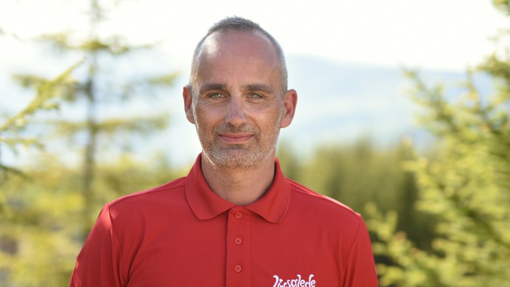 Stian Depui-Bakke er kommunikasjonsleder i stiftelsen Livsglede for Eldre.