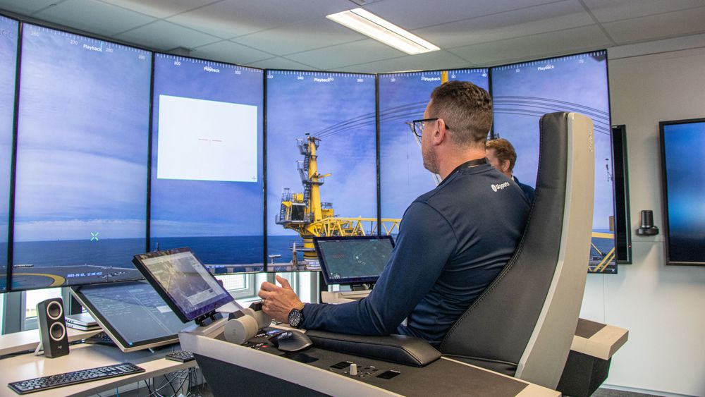 Piloter fra Skyports flyr Equinors droner fra selskapets operasjonssentral på Sandsli i Bergen. Herfra flys droner fra Mongstad til Gullfaks, og mellom installasjonene.