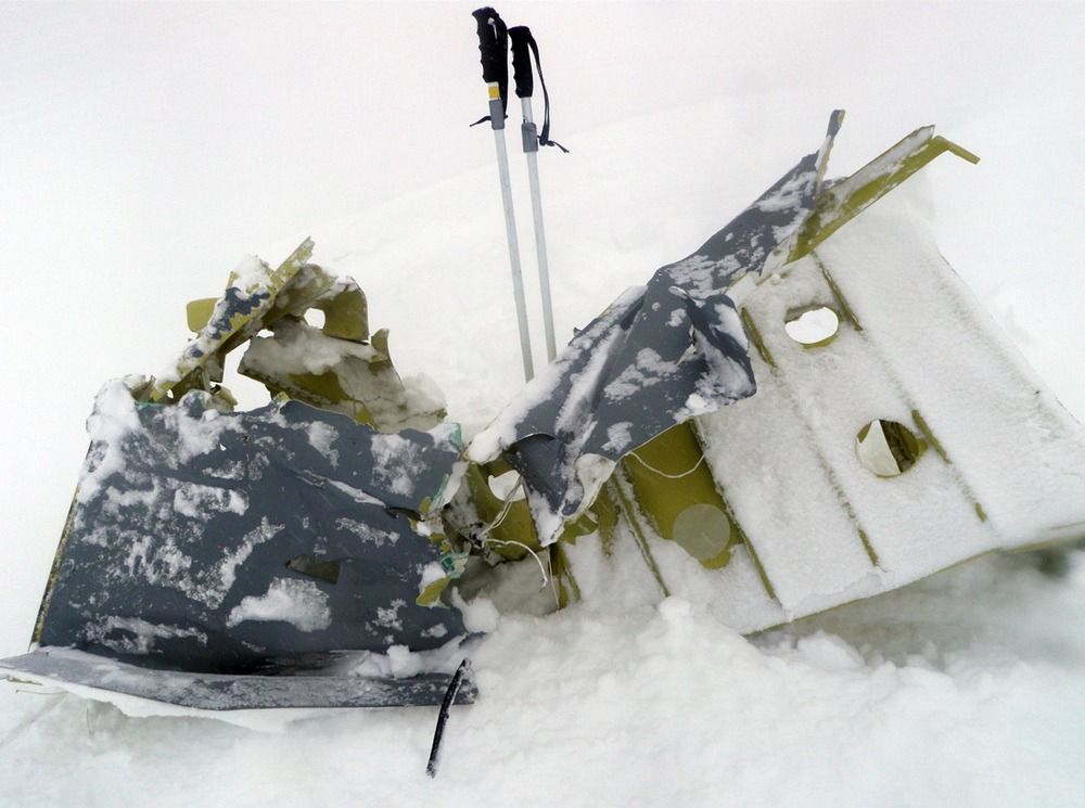 Vrakrester etter C-130J Hercules "Siv" som havarerte i Kebnekaise-området i nord-Sverige 16.03.12. 