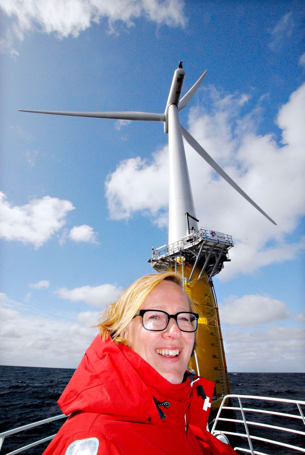Effektiv montering: Sammenstillingsarbeidet for flytende vindmøller kan gjøres i skjermede farvann, slik at offshore installasjonsarbeid reduseres betydelig sammenlignet med bunnfast vind, sier leder for flytende vindkraft i Statoil, Trine Ulla. 