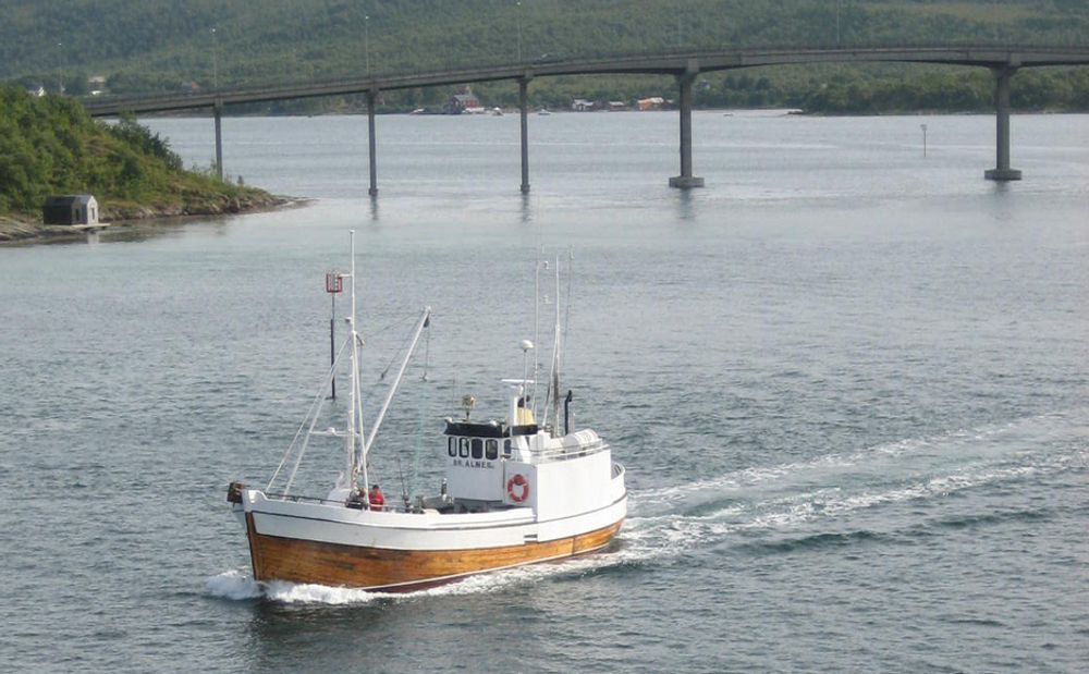 En fiskebåtskipper reduserte drivstofforbruket etter å ha installert et økonometer. Da la han om kjørestilen og sparte 10 prosent drivstof. Det blir mindre NOx-utslipp og dermed lavere avgifter.