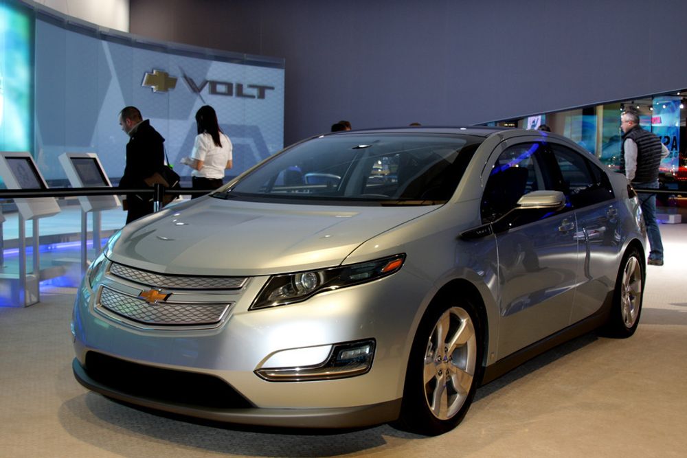 VENDEPUNKTET: Chevrolet Volt er hybriden som GM mener skal bli deres nye flaggskip. Den kommer for salg i Norge mot slutten av 2010.