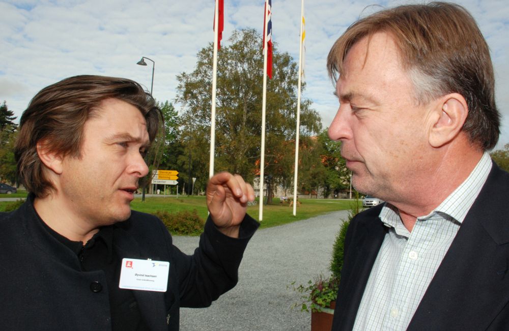 SAMARBEIDER OM HAVVIND: Lederne i den svenske og den norske vindkraftforeningen  Matthias Rapp (tv.) og Øistein Isachsen ønsker ikke bare et felles marked for grønne sertifikater, men også et felles program for havvindstøtte.