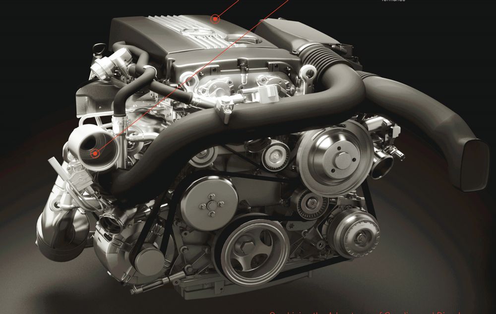 DIESOTTO:Mercedes har laget en bensinmotor som kan selvantenne med høy kompresjon omtrent som en dieselmotor. Den bruker tennplugger på lavt turtall, men på høyere turtall økes  kompresjonsforholdet ved å heve veivakselen.