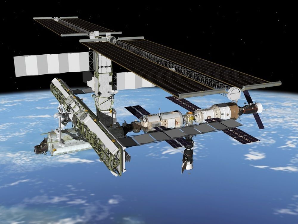 ISS VENTER: Hittil har ISS vært forsynt av russernes romfarkoster, fordi NASA måtte sette hele romfergeprogrammet på bakken. Nå kommer "sværingen" med masser av gods og reservedeler.