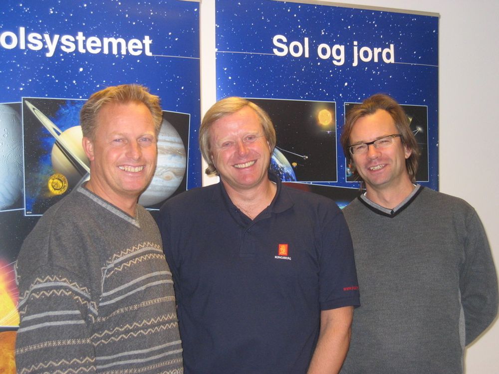 SOLER SEG: Pål Brekke, Norsk Romsenter (t.v.), Rolf Skatteboe, KSAT og Viggo Hansteen, Institutt for teoretisk astrofysikk ved Universitetet i Oslo er alle svært fornøyd med Solar B kontrakten.