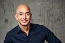 Amazon-sjef Jeff Bezos er verdens rikeste mann. Og verdens største elbil-kunde. 
