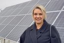 Nyslått olje- og energiminister Marte Mjøs Persen mener solenergi kan skape industriarbeidsplasser i Norge.