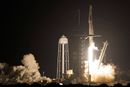 SpaceX-raketten under oppskytning fra Kennedy Space Center i Cape Canaveral i Florida.