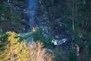 En person observerte at flyet plutselig gikk i spinn ned i et skogområde i Larvik. Vedkommende ringte deretter politiet, og nødetatene brukte noe tid på å komme fram til ulykkesstedet, som ligger i ulendt terreng.