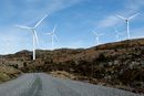 Et flertall av de spurte i Nationens undersøkelse ønsker ikke vindturbiner i egen kommune. Her ser vi vindturbiner i Midtfjellet vindpark i Fitjar kommune i Sunnhordland. 
