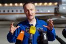 Om nettene kunne de se lysglimt fra Ukraina helt opp til Den internasjonale romstasjonen, forteller  den tyske astronauten Matthias Maurer. Maurer kom tilbake til jorden 7. mai i år.