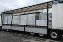Utrangerte solcellepaneler ankommer Stena Recyclings gjenvinningssenter i Italia.
