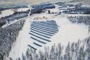 Furuseth solkraftverk i Stor-Elvdal ble historisk da produksjonen starten i november. Det genereres foreløpig «forsvinnende lite» strøm fra anlegget, men til våren blir det andre boller.